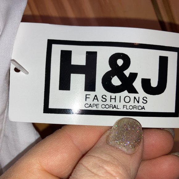 H&J Small Women's Western White Dress Shirt - Picture 6 of 9